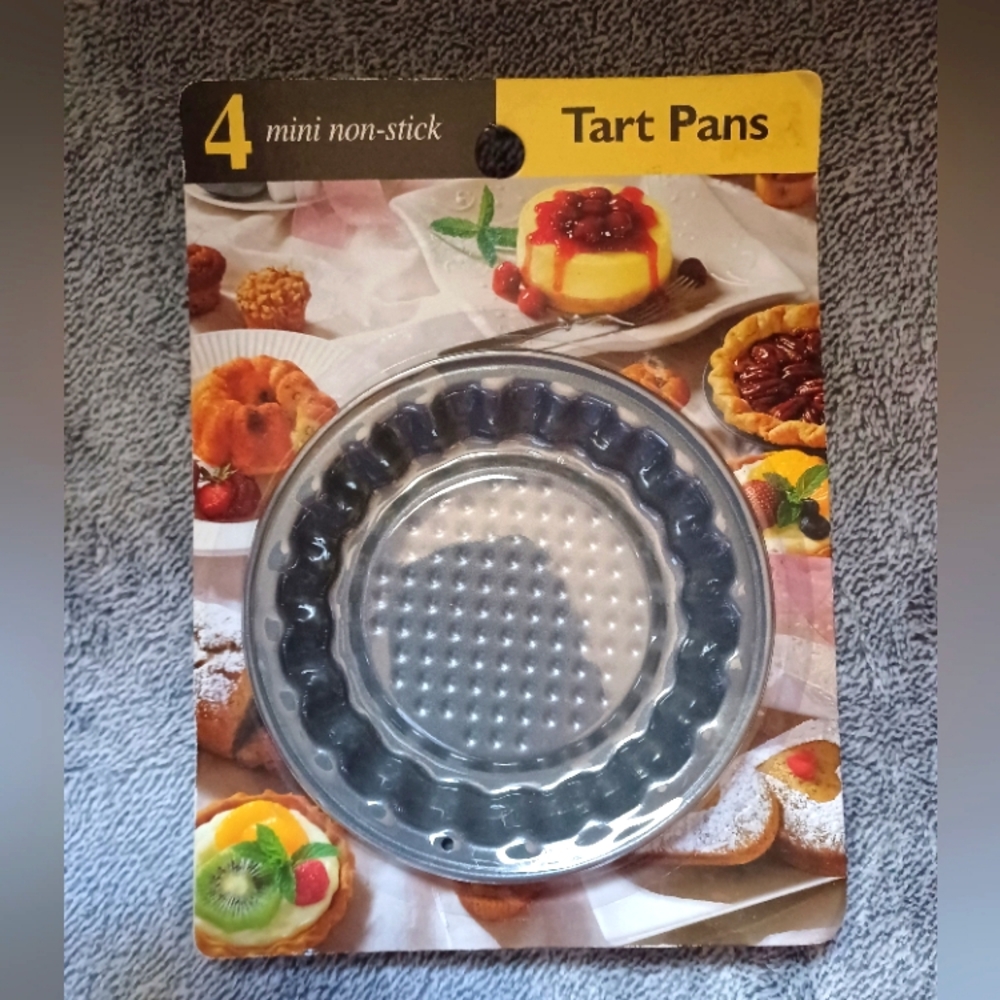 🆕Bradshaw Mini Tart Pans, Set Of Four, Non Stick, Pastries